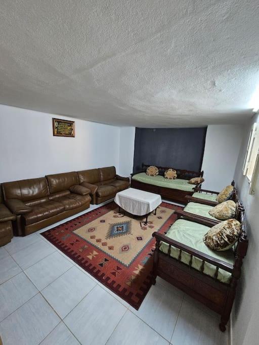Hadhri Appartement Tozeur Buitenkant foto